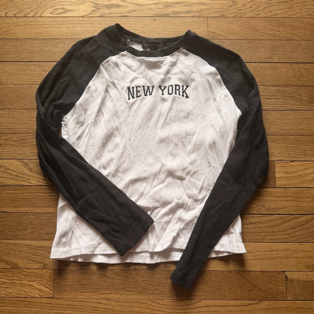 White and black long sleeve shirt with a New York vibe size XL fits like a small